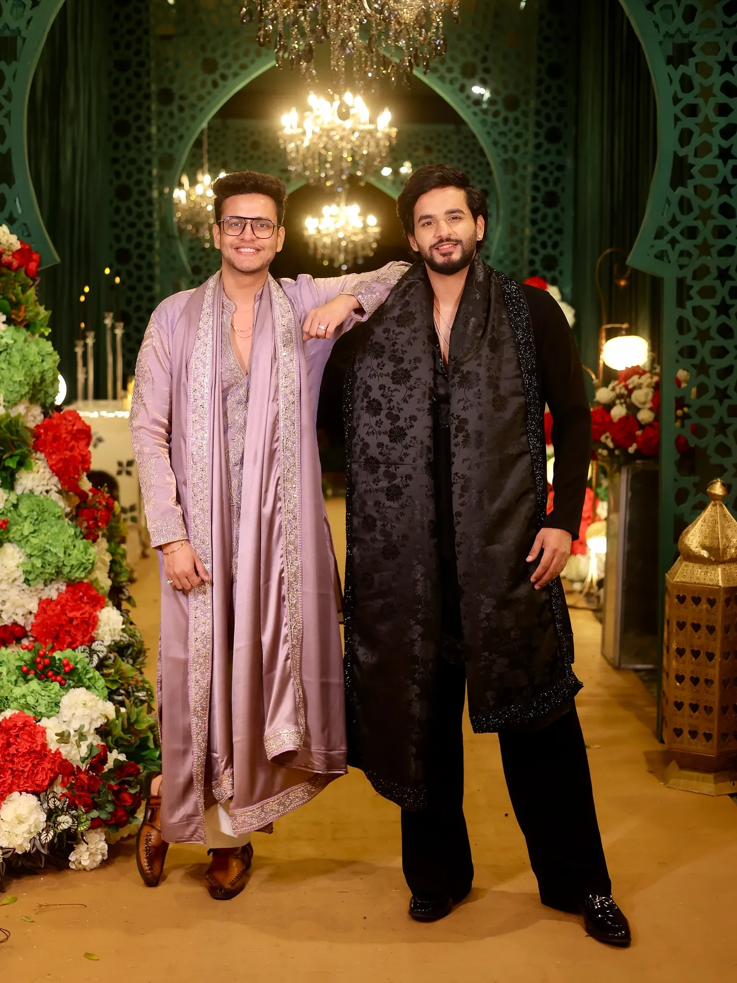 abhishek fukra insaan height in feet