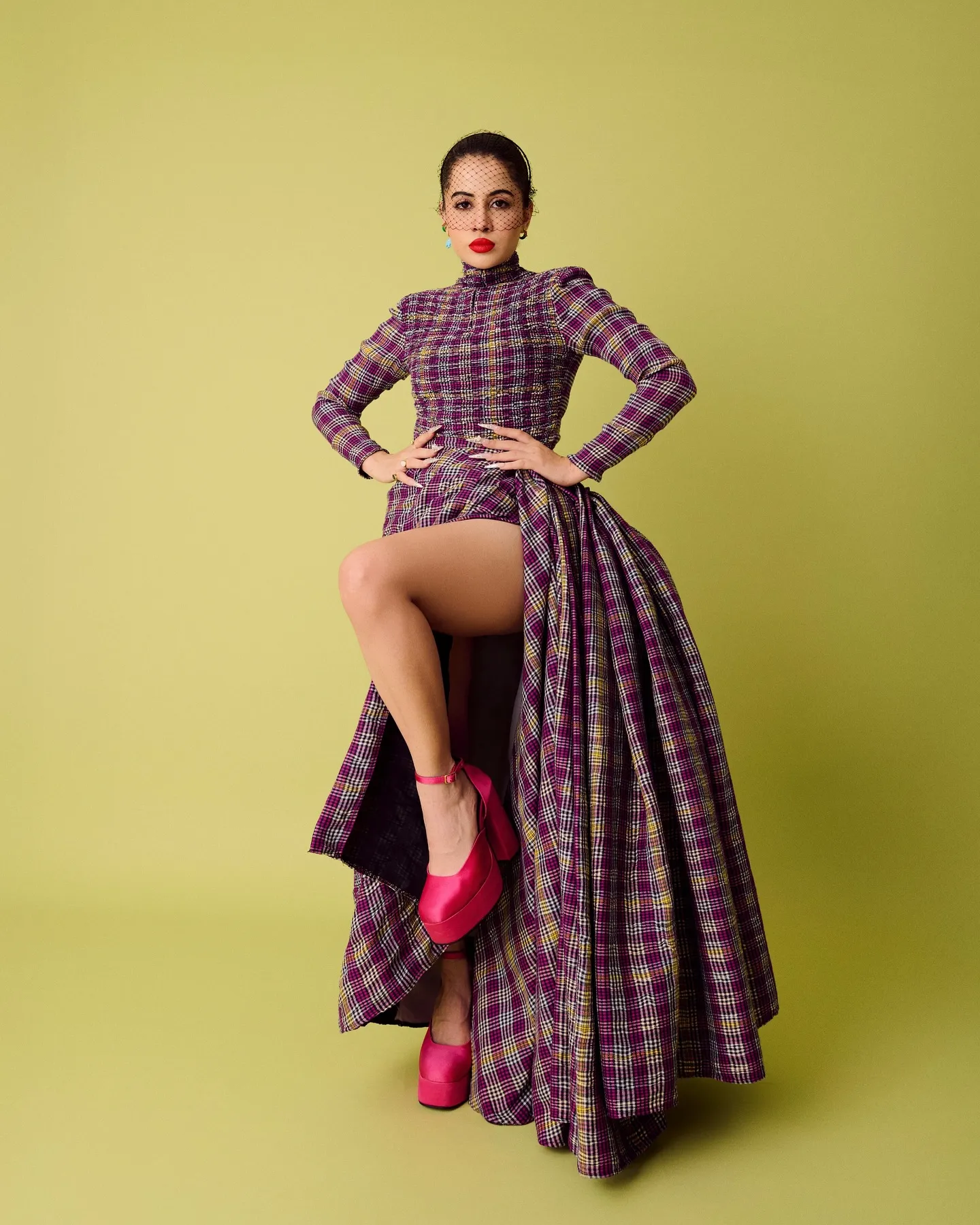 urfi javed height in feet in feet and inches